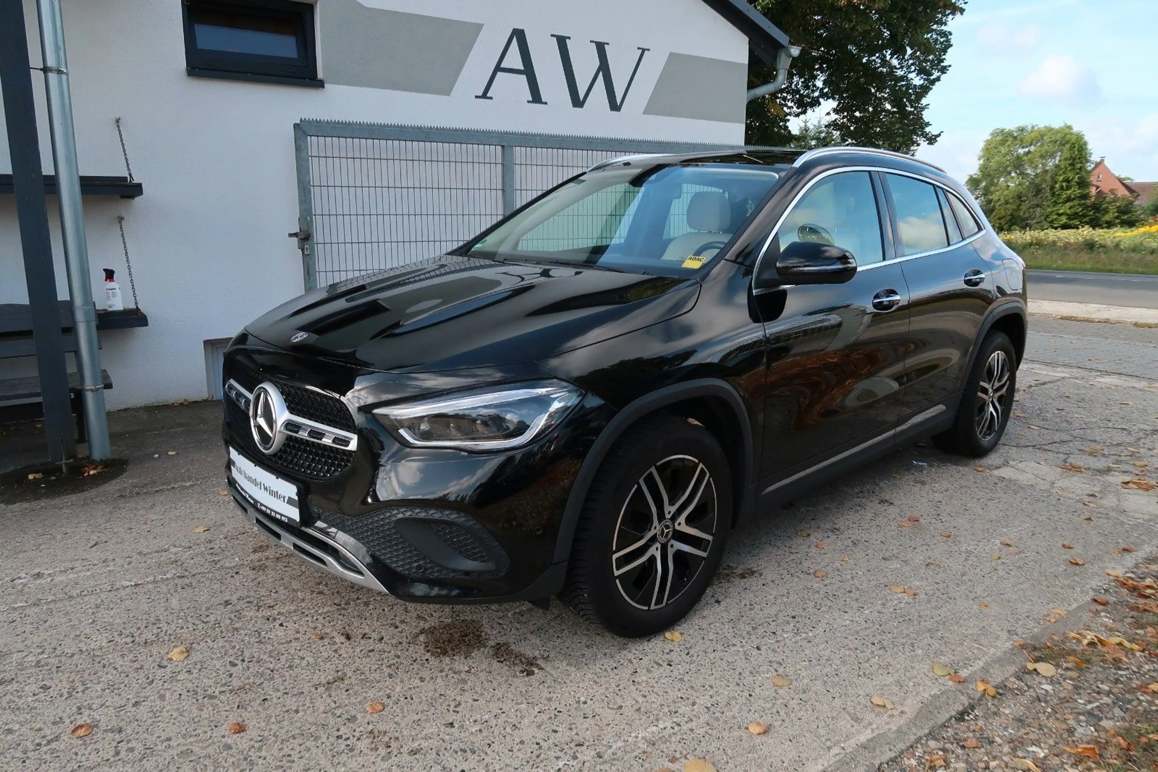 Mercedes-Benz GLA 200 |Leder|Panorama|NAV|Keyless|LED| — photo 11
