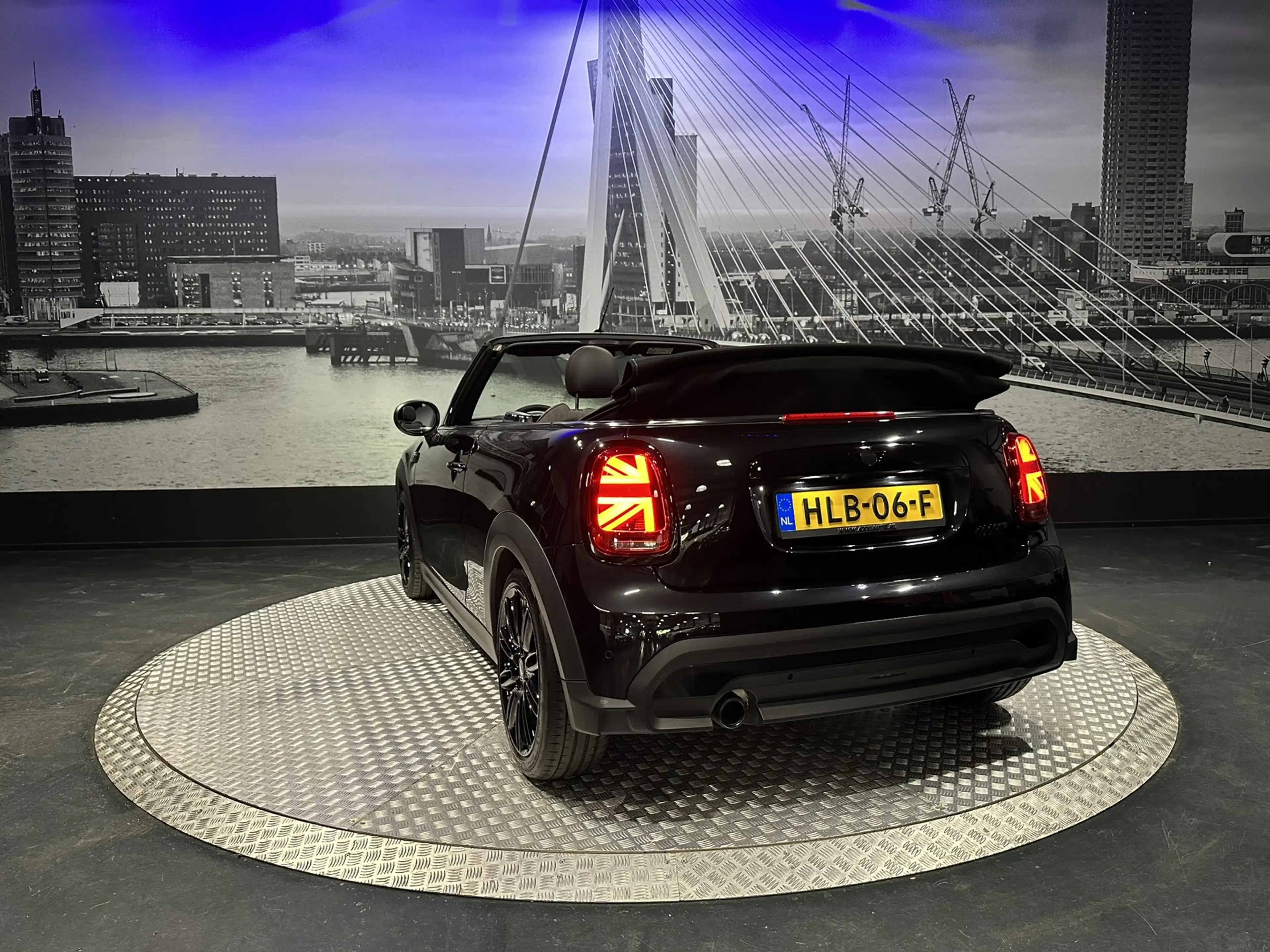 MINI Cooper Cabrio 1.5 Seaside Edition *Led*HUD*Carplay*Camera* — photo 10
