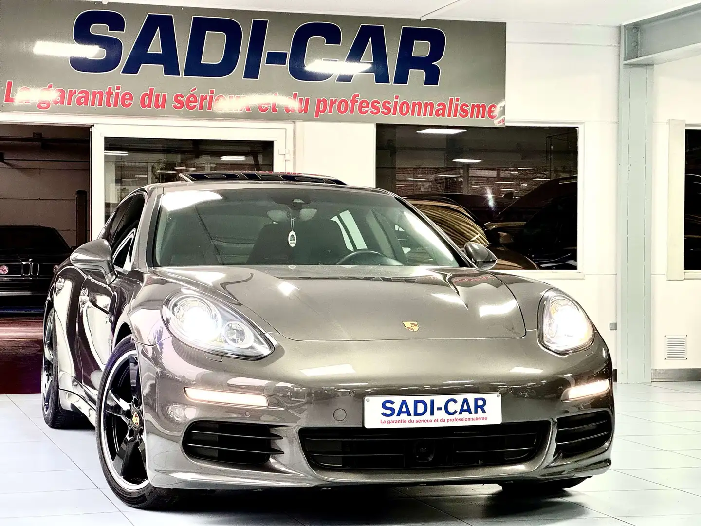Porsche Panamera S e-Hybrid 3.0i V6 Tiptronic S Gris - 1
