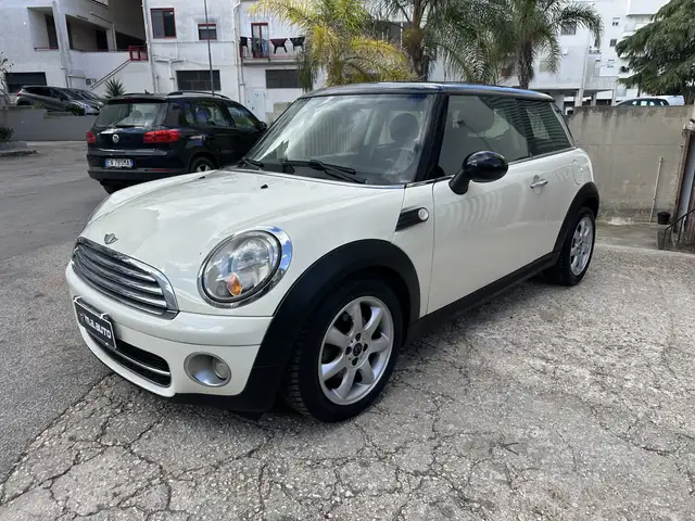MINI Cooper D 1.6
