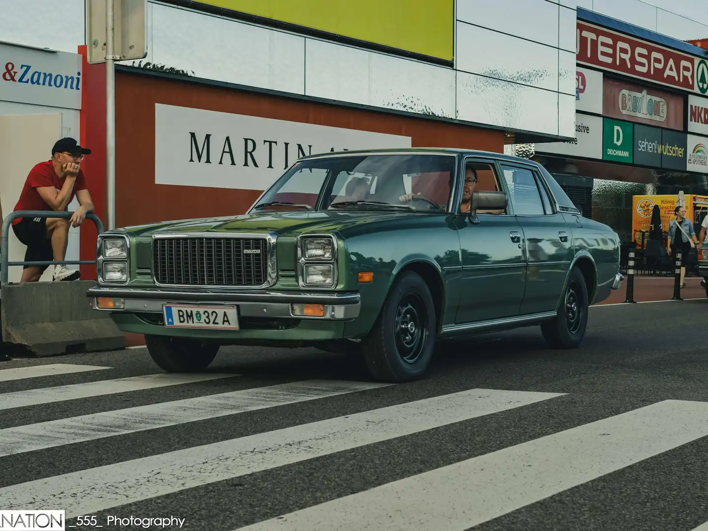 Mazda 929 Legato Grün - 1