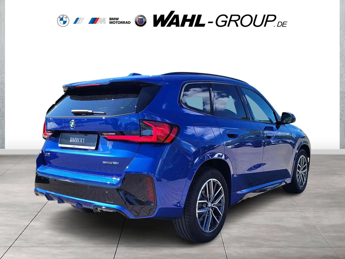 BMW X1 sDrive18i M Sport AHK Adapt LED Navi Premium Blau - 2