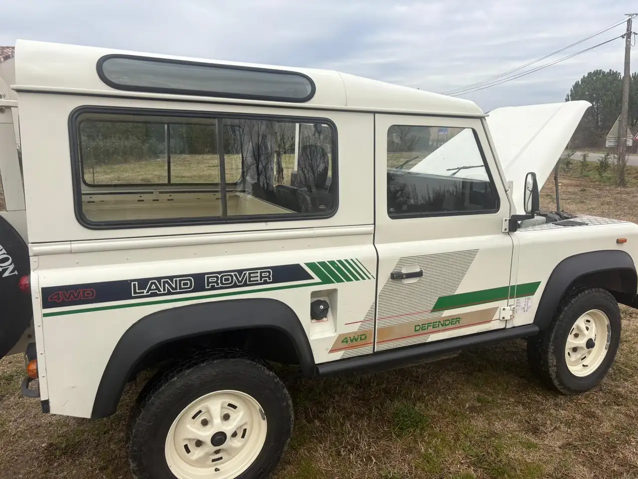 Land-rover Defender 90