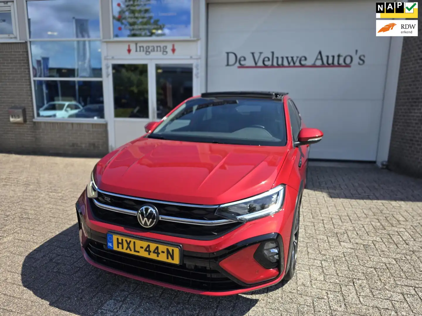 Volkswagen Taigo 1.5 TSI R-Line Business Carplay Pano Virtual Rouge - 1