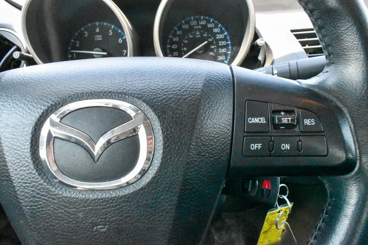 Mazda 3 photo Mazda 3