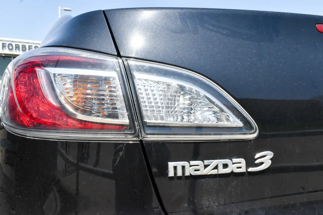 Mazda 3 photo Mazda 3
