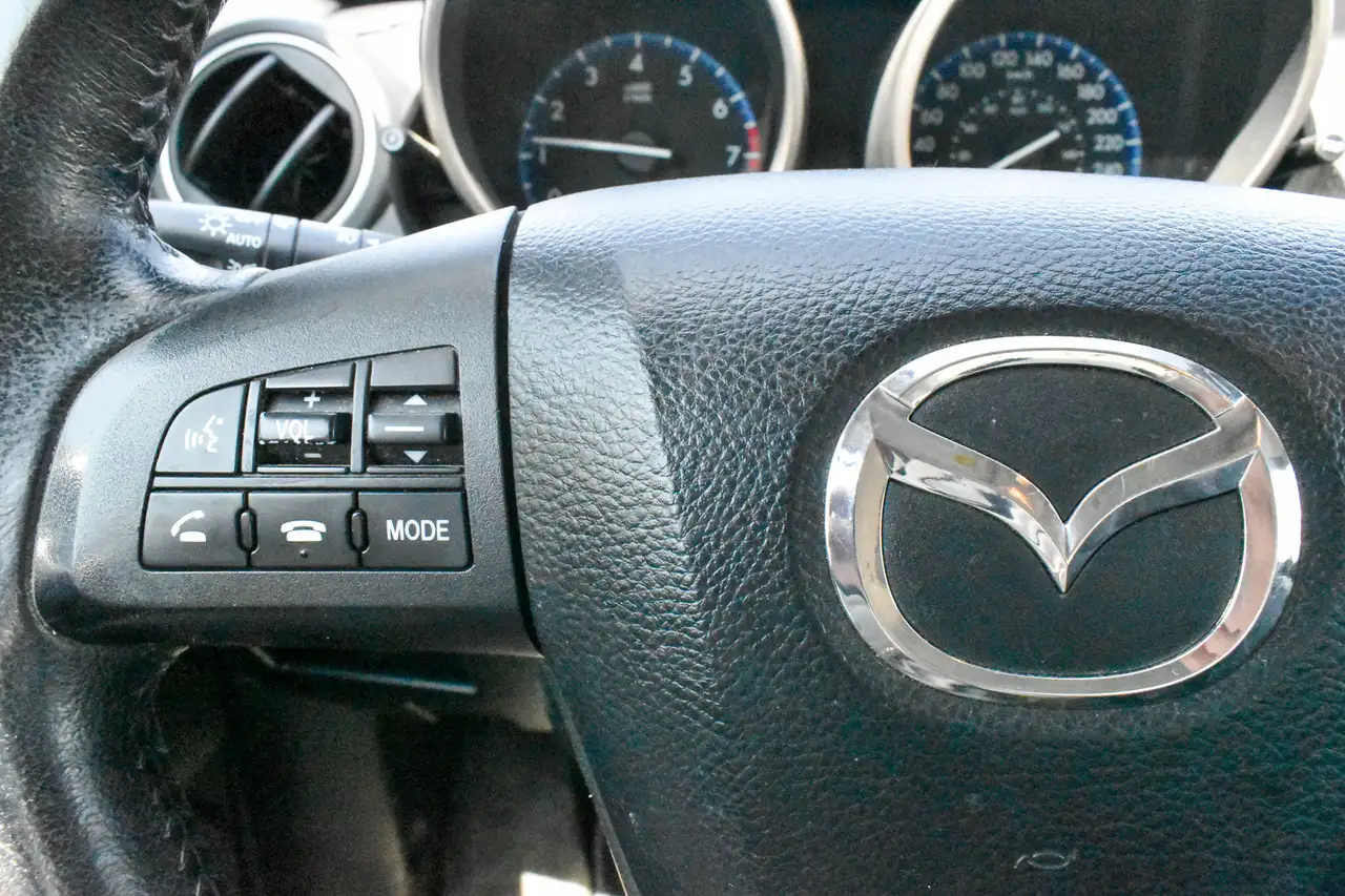 Mazda 3 photo Mazda 3