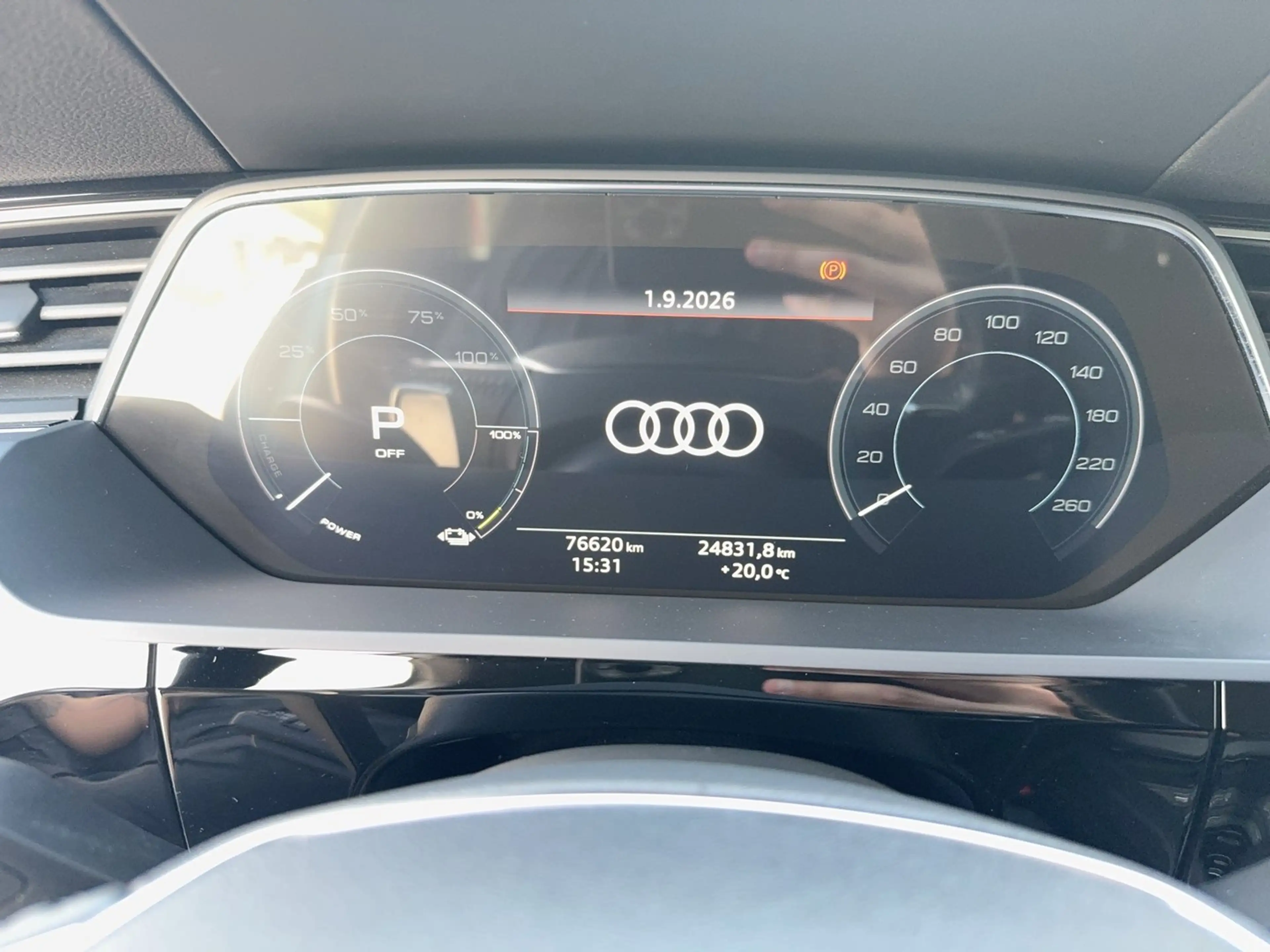Audi e-tron 50 quattro — photo 8
