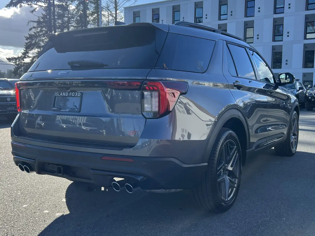 Ford Explorer снимка Ford Explorer