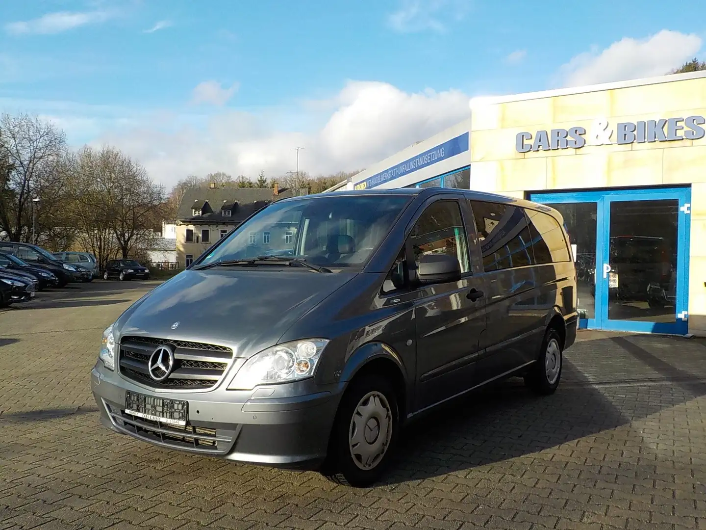 Mercedes-Benz Vito 116 CDI lang (639.703) 8 SITZER! 1.HAND! Grau - 1