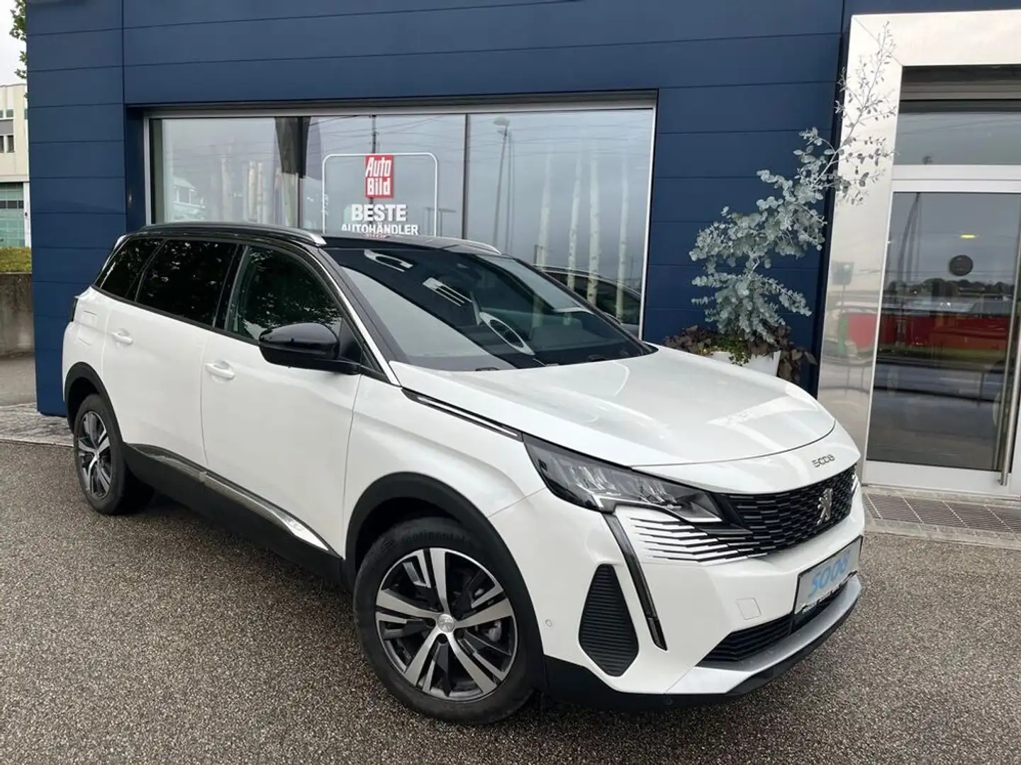 Peugeot 5008 Allure Pack BHDI130 EAT8 7Sitze Abstandtempom Weiß - 1