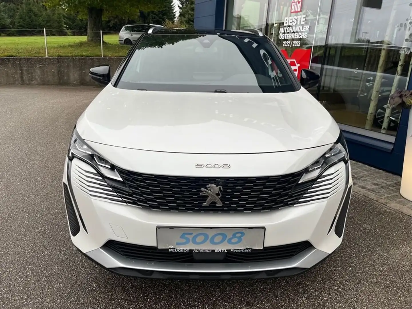 Peugeot 5008 Allure Pack BHDI130 EAT8 7Sitze Abstandtempom Weiß - 2