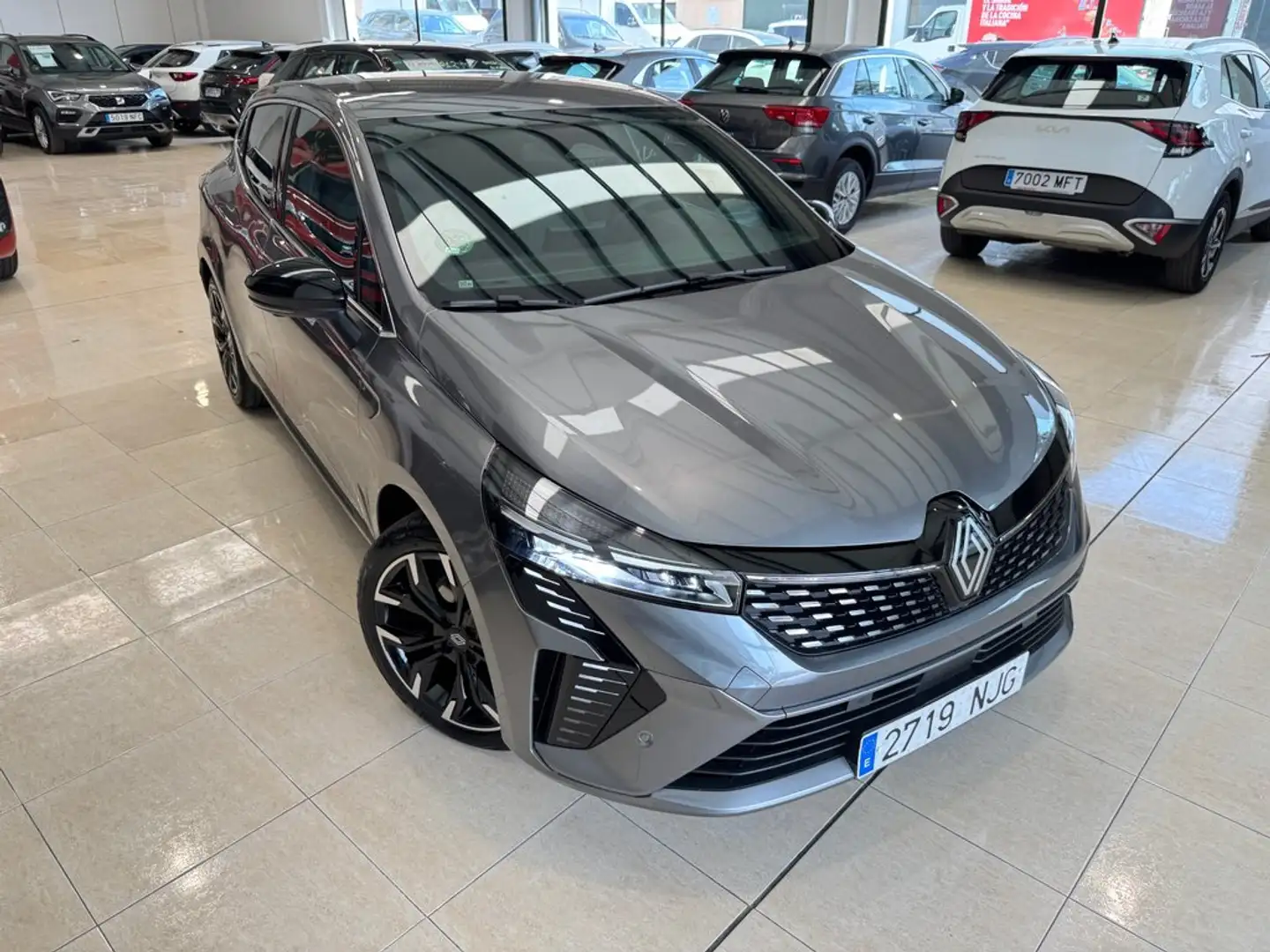Renault Clio Techno TCe 90 (67kw) Gris - 2