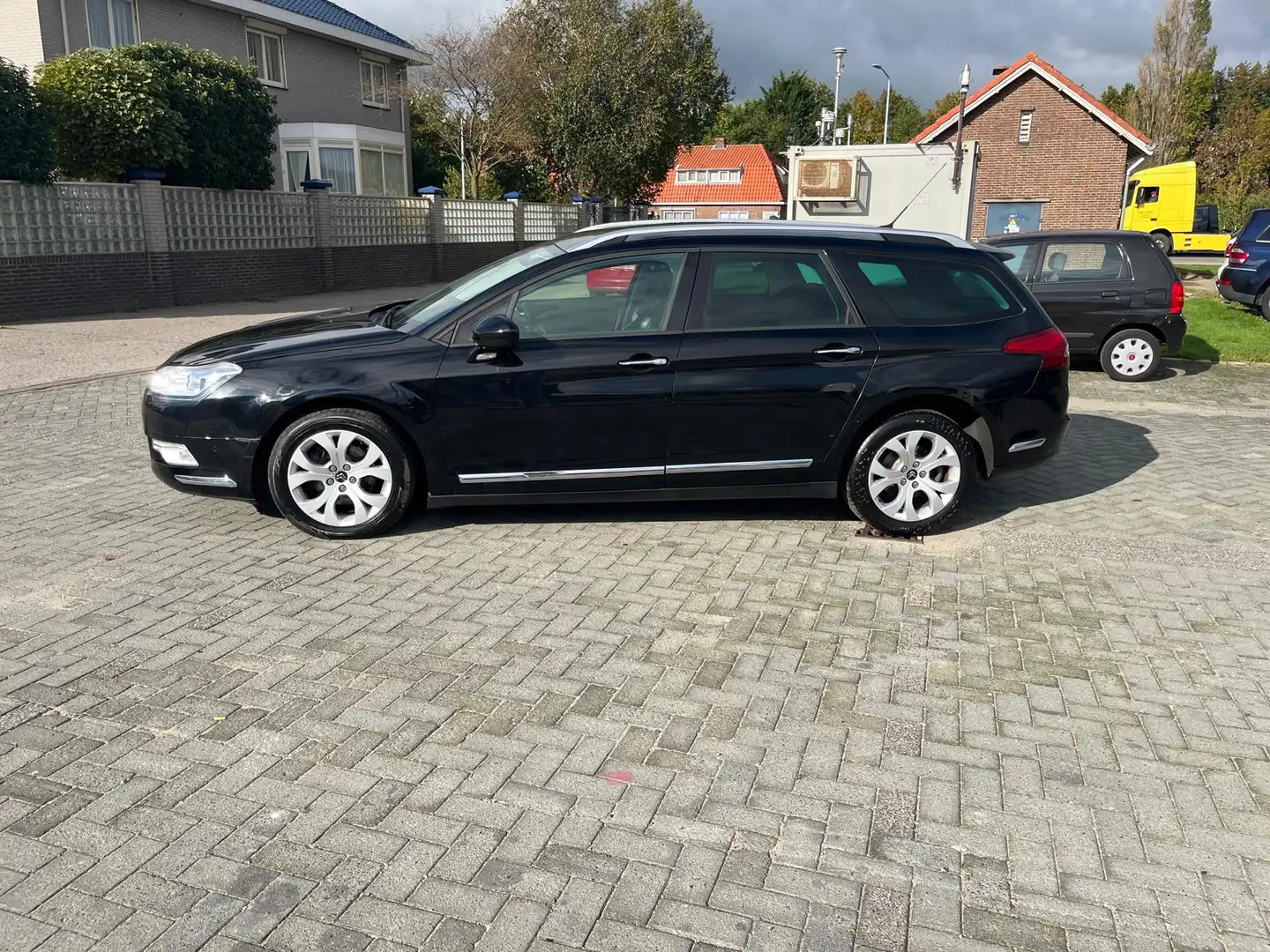 Citroen C5 Tourer 1.6 THP Business ecc lm velgen half leder Zwart - 2