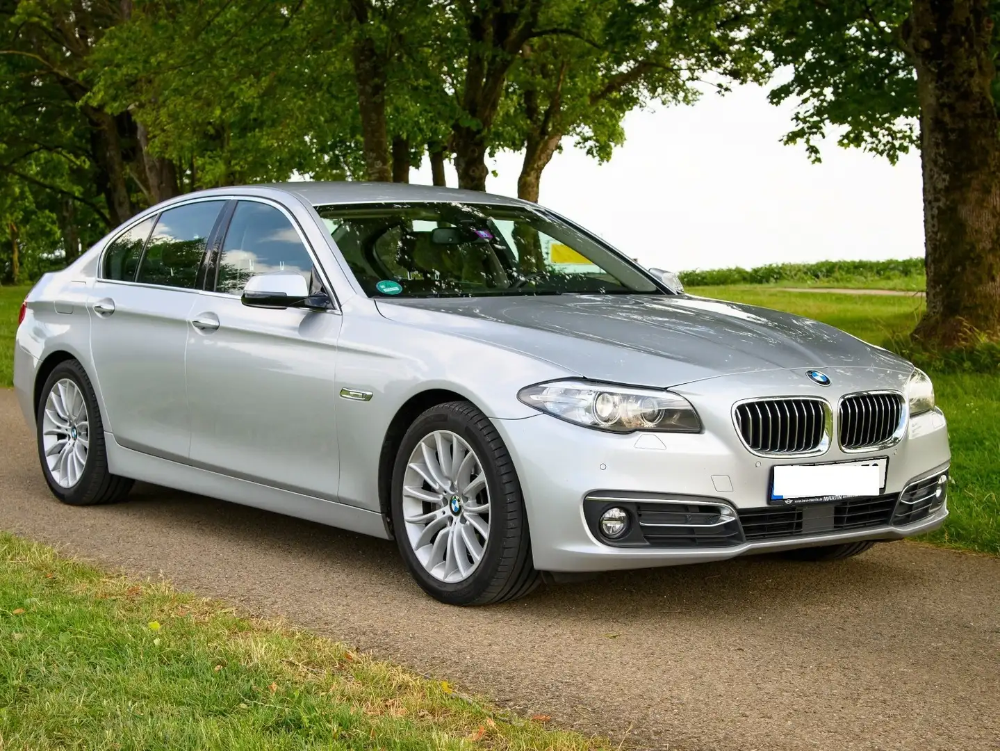 BMW 535 535d xDrive Aut. Luxury Line Grey - 1
