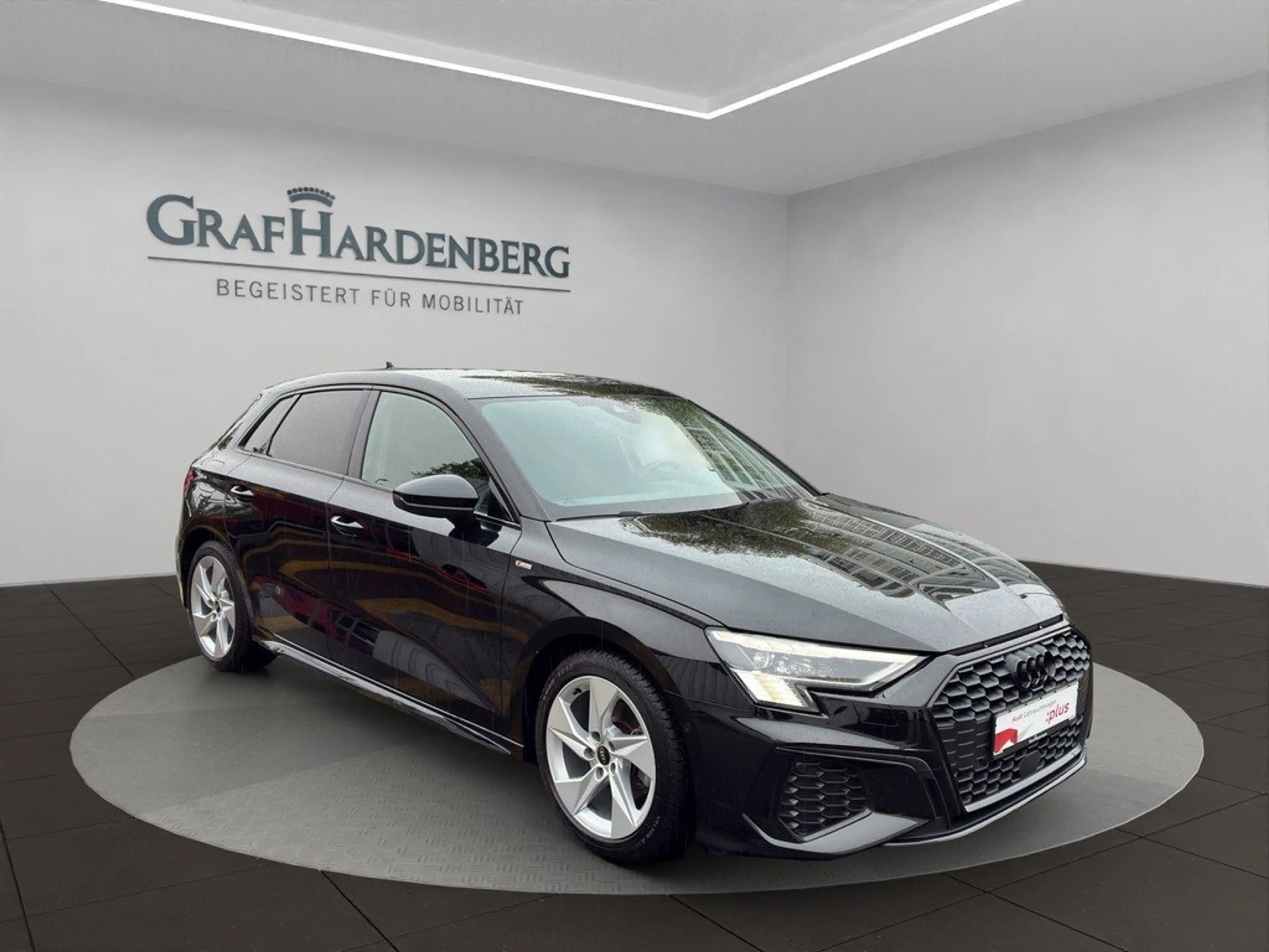 Audi A3 Sportback 35 TFSI S tronic S line Matrix GRA — photo 8