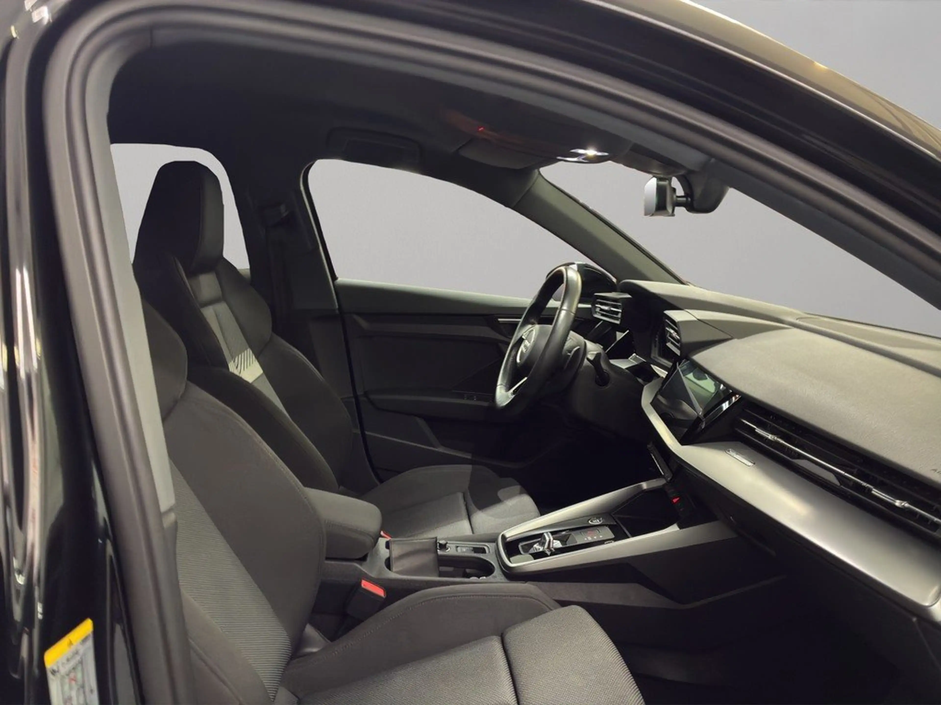 Audi A3 Sportback 35 TFSI S tronic S line Matrix GRA — photo 10