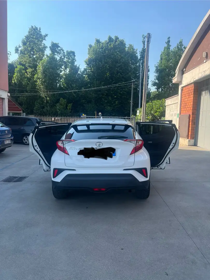 Toyota C-HR 1.2t Business 2wd - 2