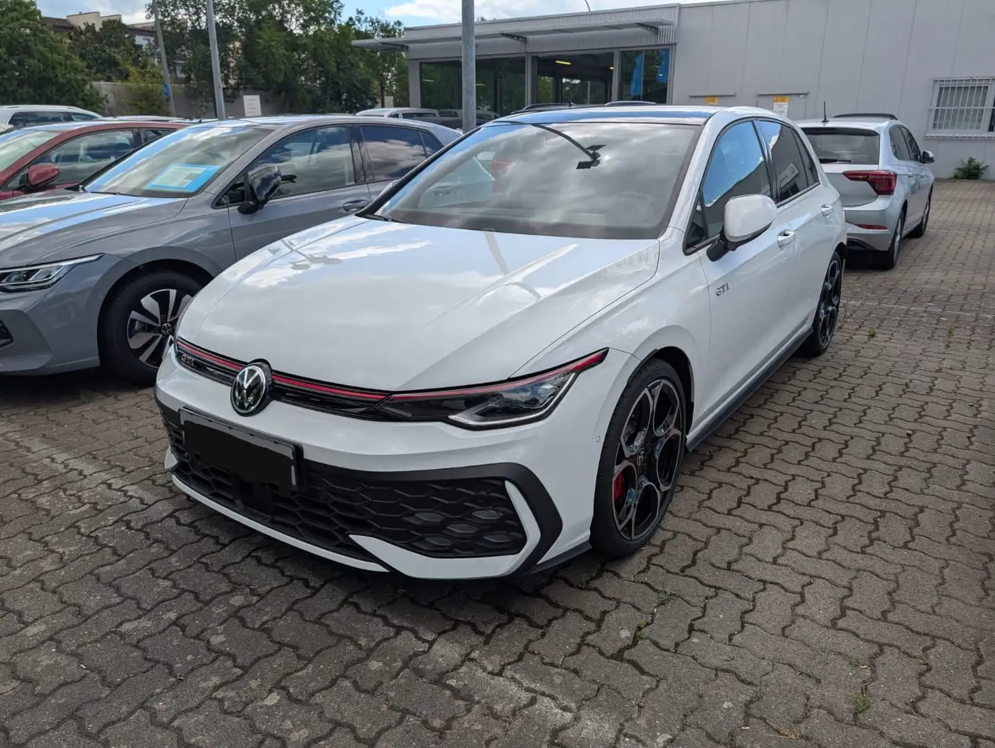 Volkswagen Golf GTI Tetto/19"/Head-Up/HarmanKardon/Camera/Dsg/QI.LIGHT Bianco - 2