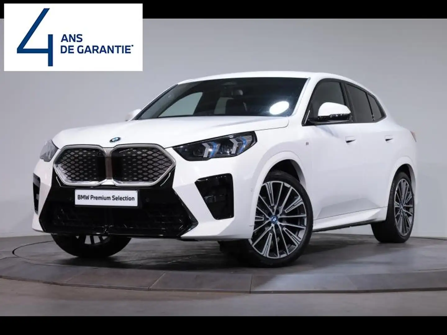 BMW iX2 eDrive20 Kit M Sport Blanc - 1