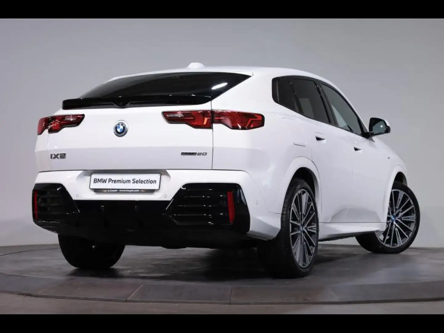 BMW iX2 eDrive20 Kit M Sport Blanc - 2