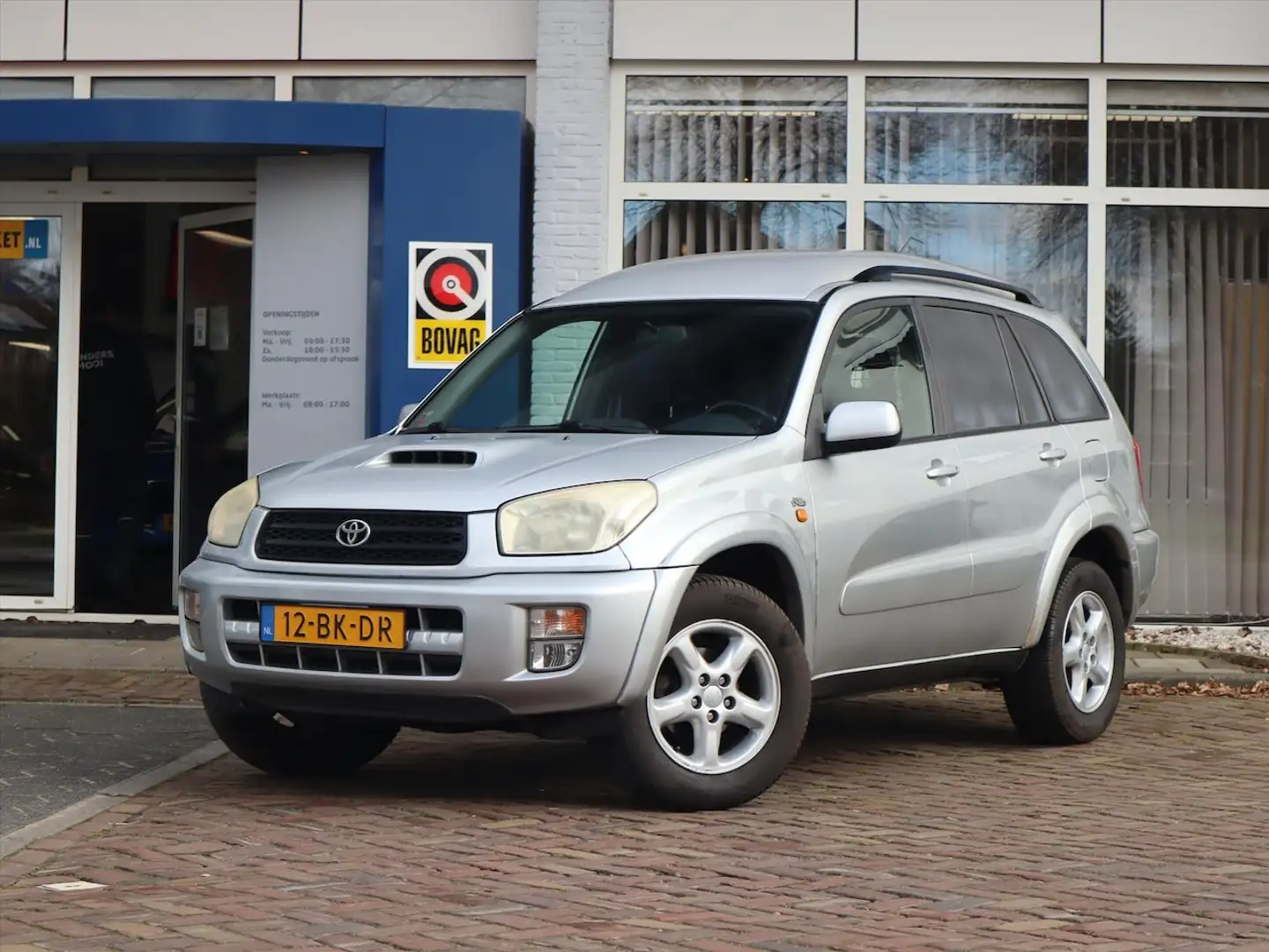 Toyota RAV 4 2.0 D4-D VAN LINEA SOL 4WD Grijs - 1