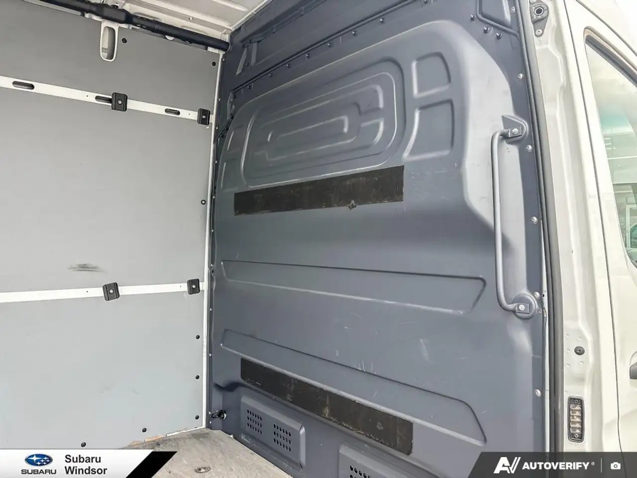Mercedes-Benz Sprinter снимка Mercedes-Benz Sprinter