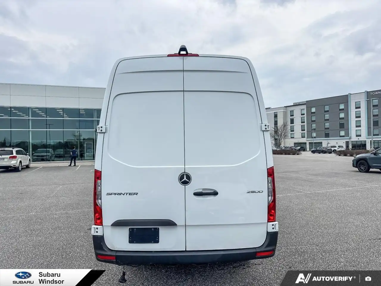 Mercedes-Benz Sprinter снимка Mercedes-Benz Sprinter