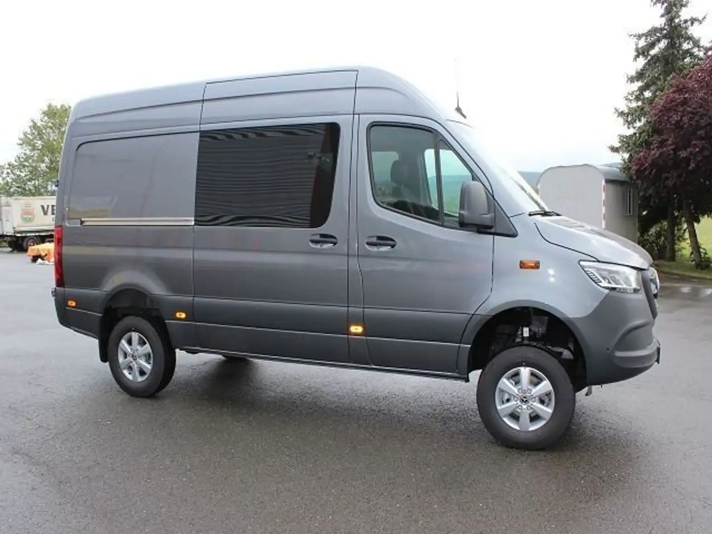Mercedes-Benz Sprinter III Mixto 319 CDI *Allrad, 5-Sitzer Grau - 1