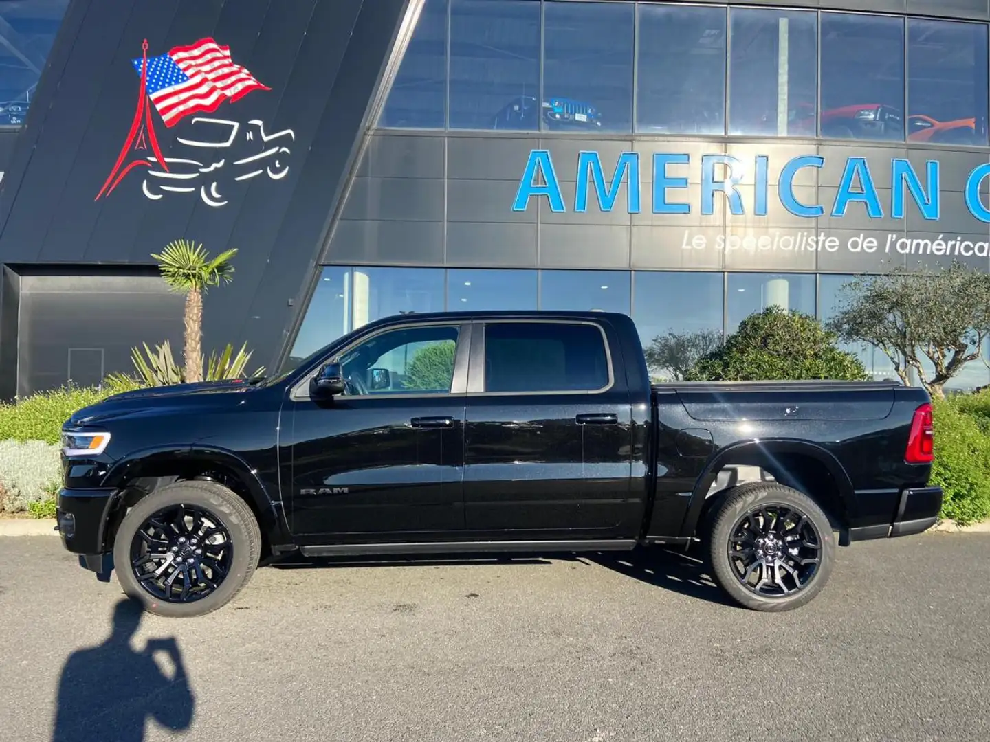 Dodge RAM 1500 CREW LIMITED NIGHT EDITION RAMBOX 2025 Noir - 2
