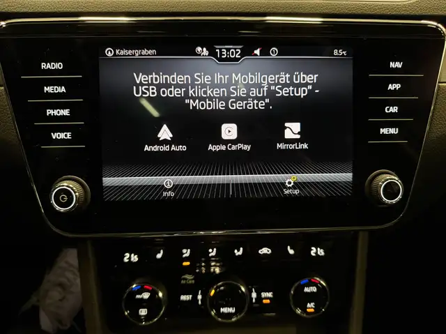 Skoda Superb view 16