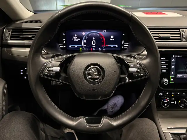 Skoda Superb view 22