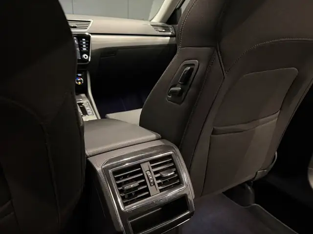 Skoda Superb view 28