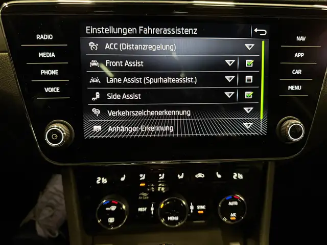 Skoda Superb view 19