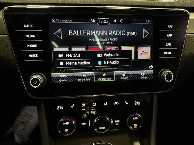 Skoda Superb view 15