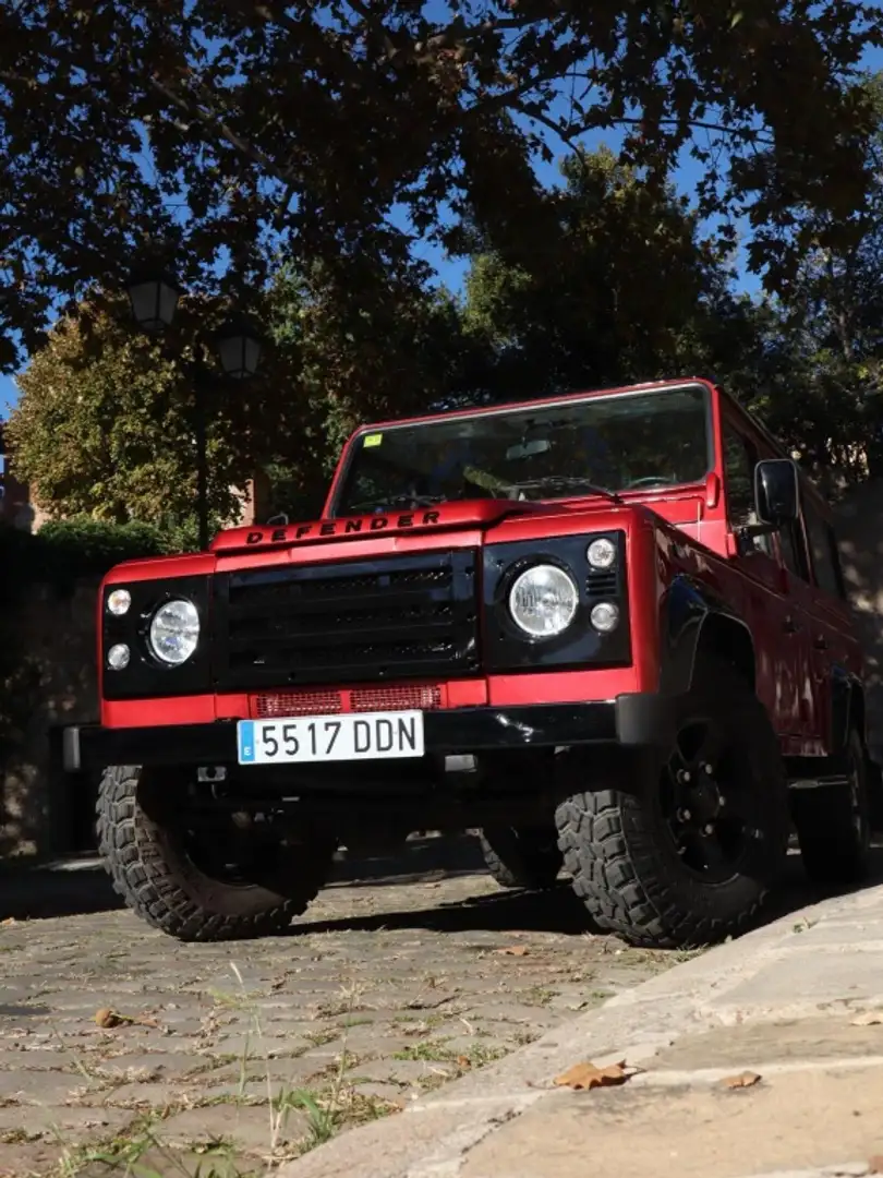 Land Rover Defender 110 2.5Td5 SW S Burdeos - 1