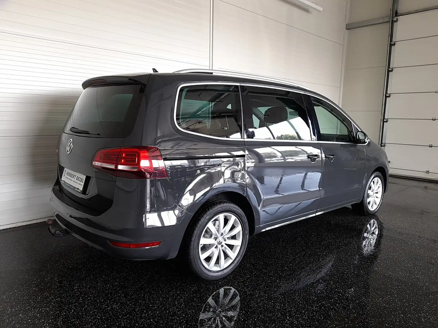 Volkswagen Sharan HL 2,0 TDI *7-SITZE / BI-XENON / NAVI / AHV & K... Grau - 2