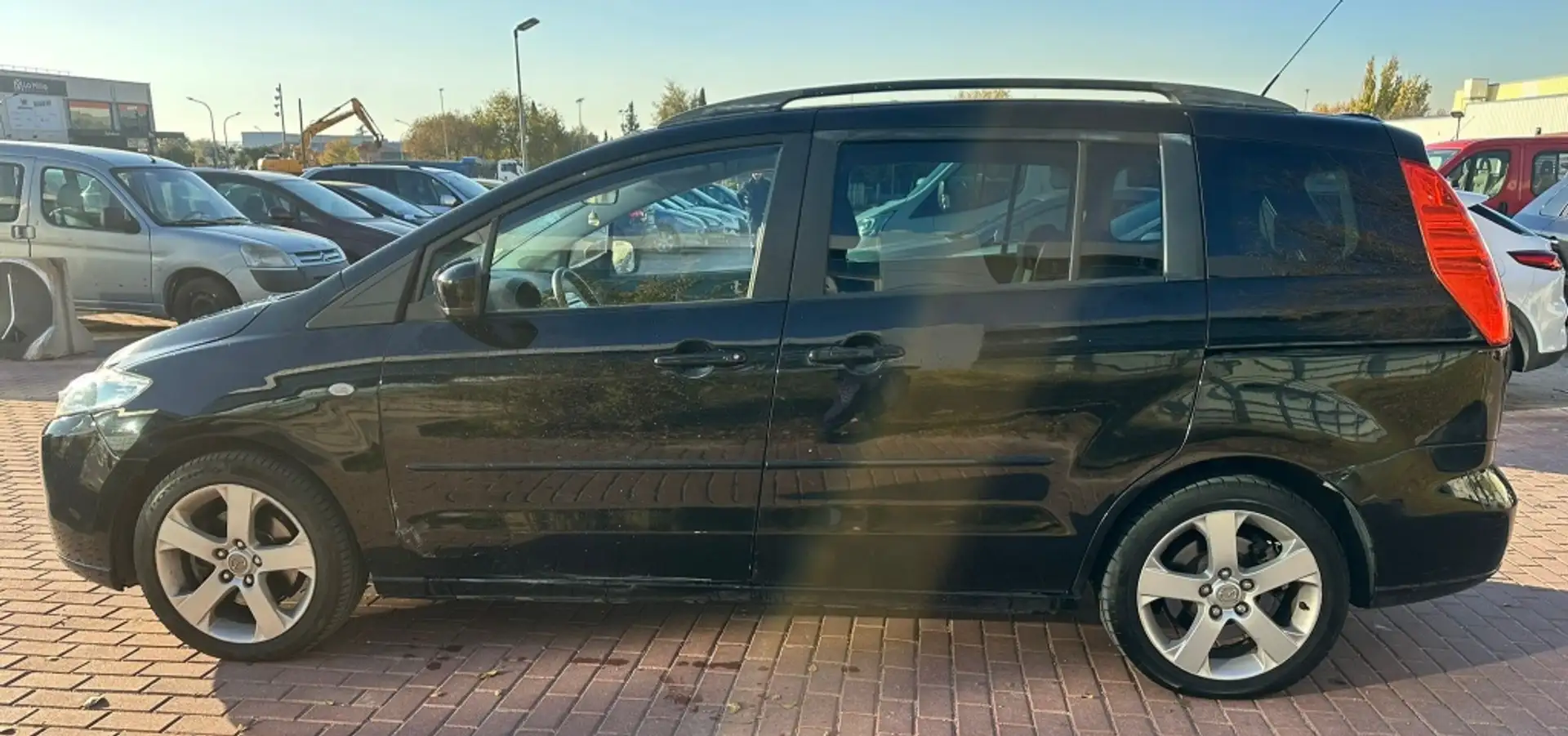 Mazda 5 2.0CRTD Sportive 143 Negro - 2