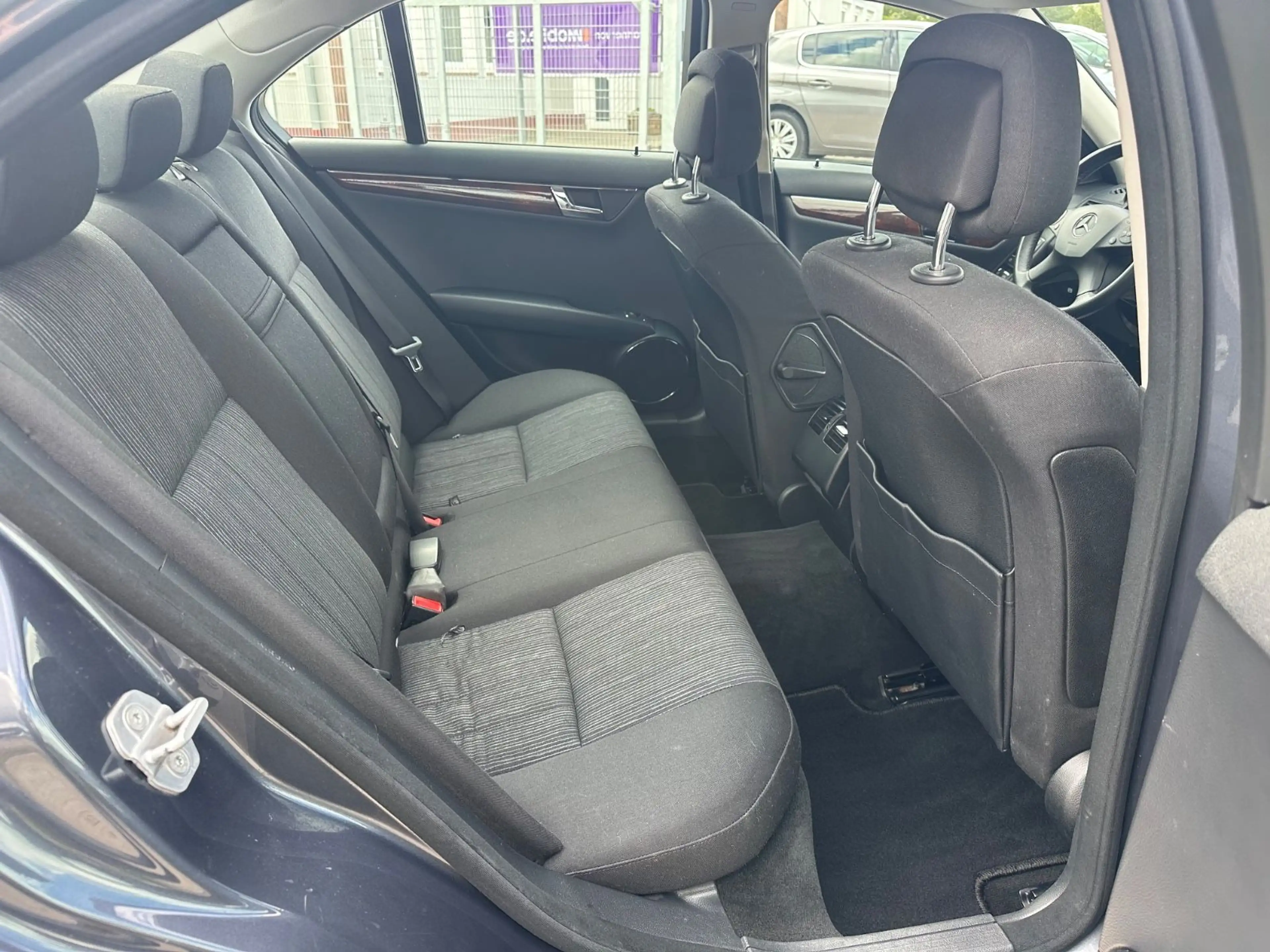 Mercedes-Benz C 350 C Limousine C 350 CDI BlueEfficiency — photo 13