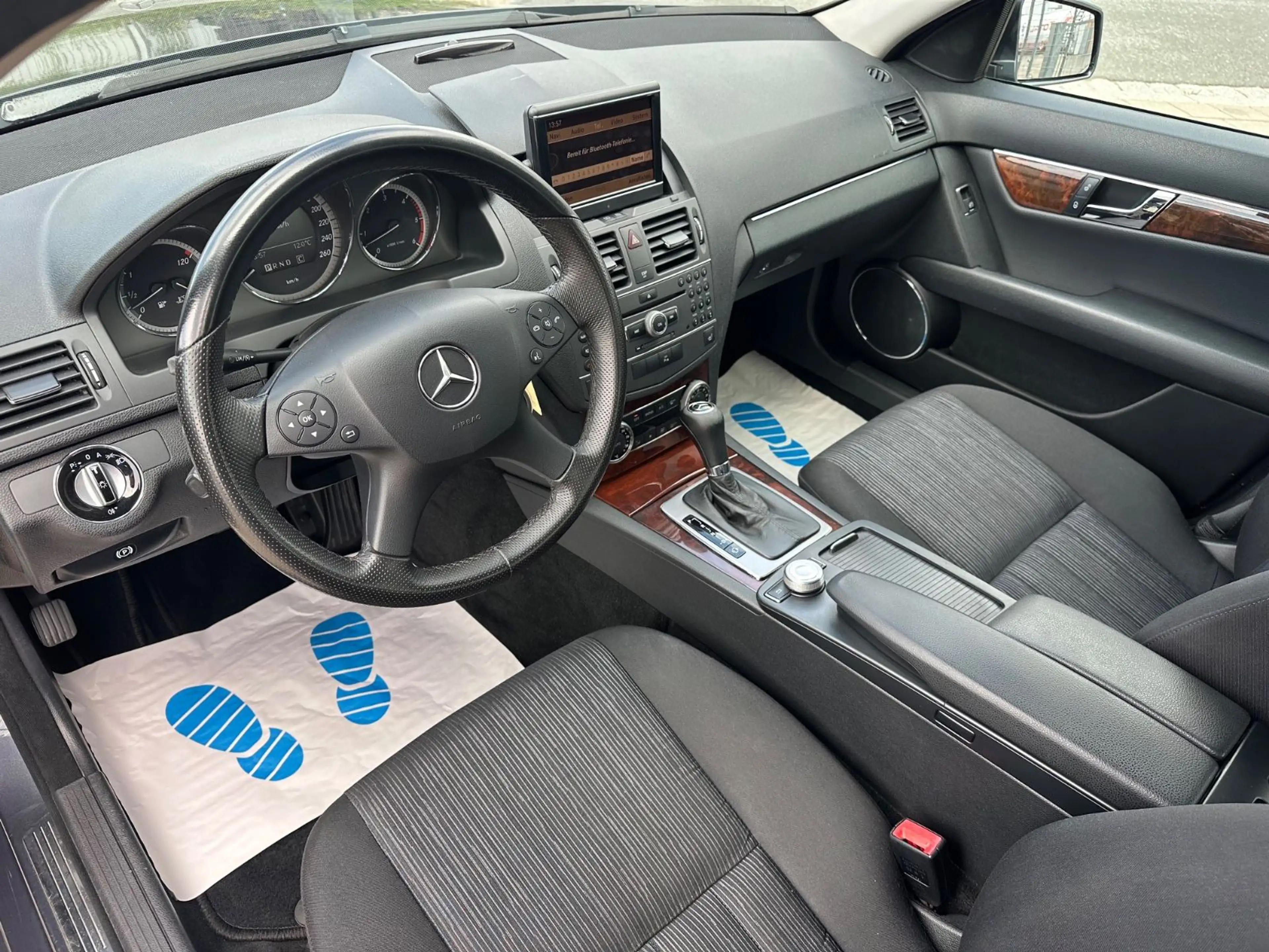 Mercedes-Benz C 350 C Limousine C 350 CDI BlueEfficiency — photo 14