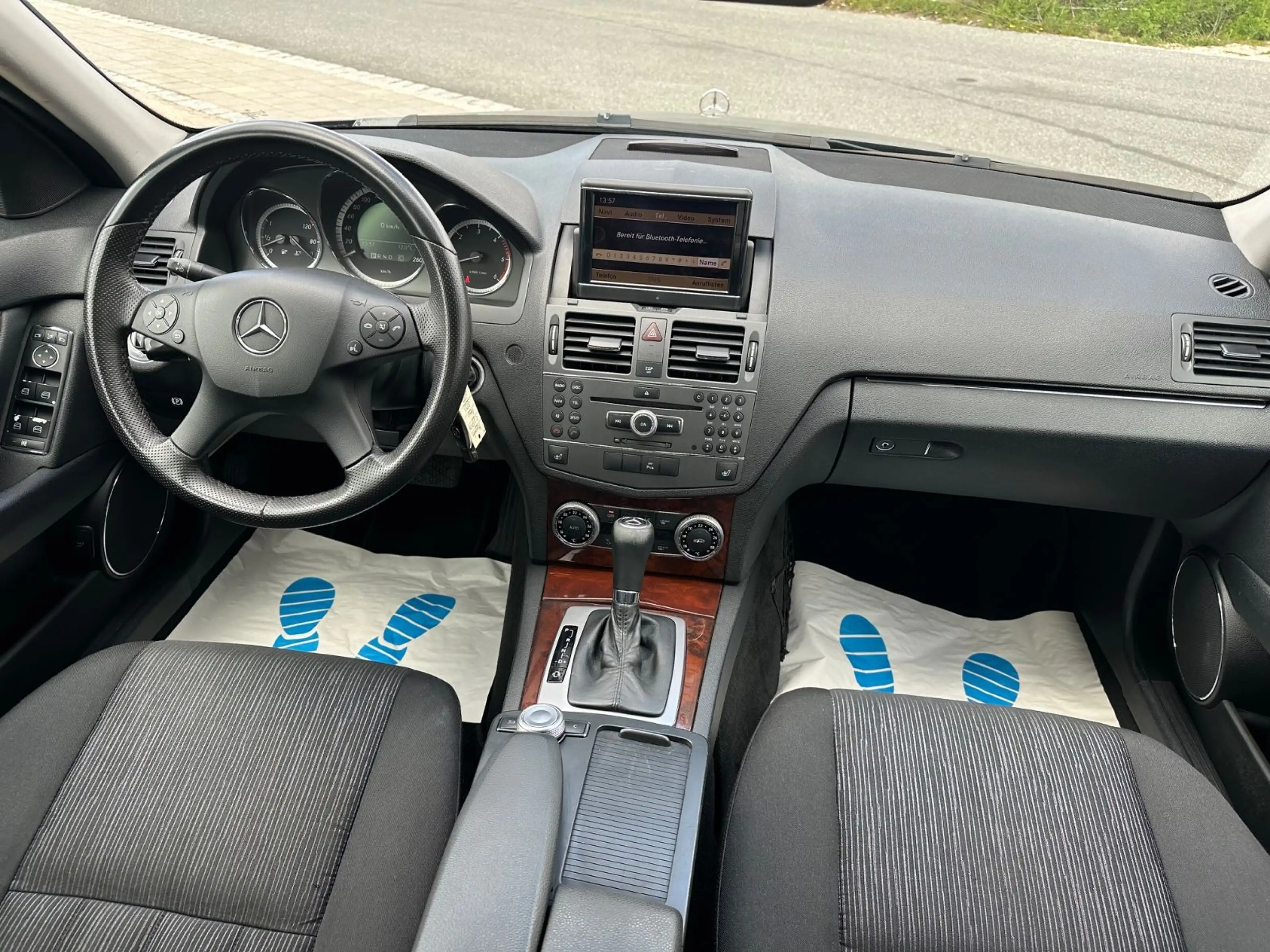 Mercedes-Benz C 350 C Limousine C 350 CDI BlueEfficiency — photo 12