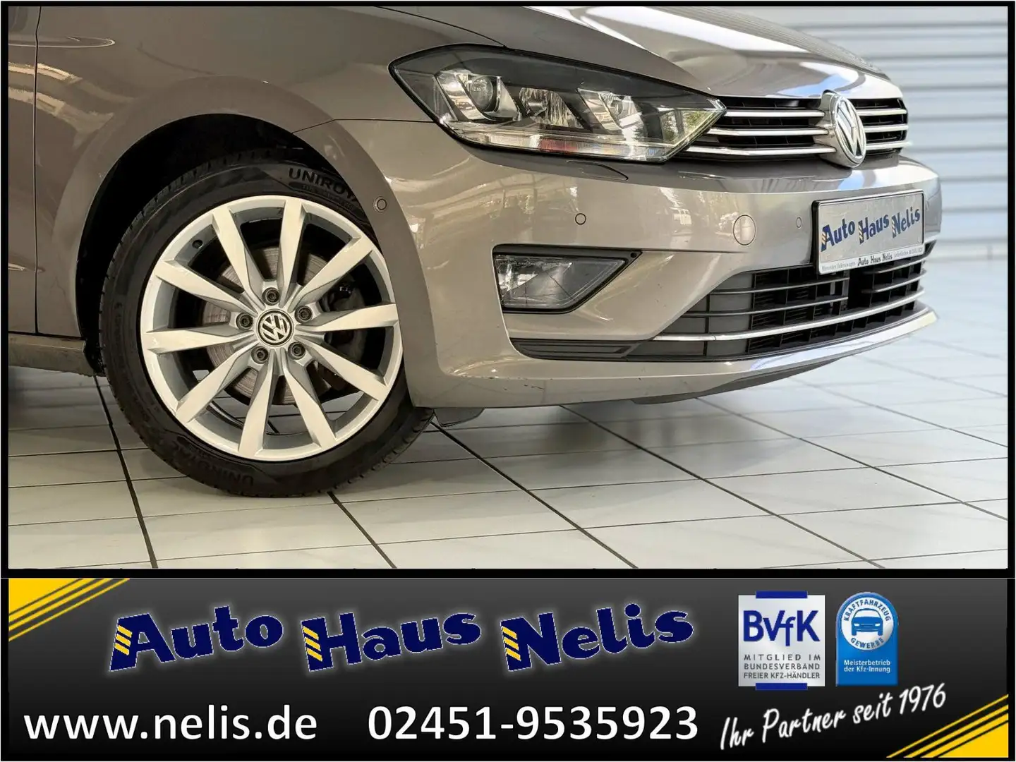 Volkswagen Golf Sportsvan 2,0 TDI Highline DSG Massage-Sitz Grijs - 2
