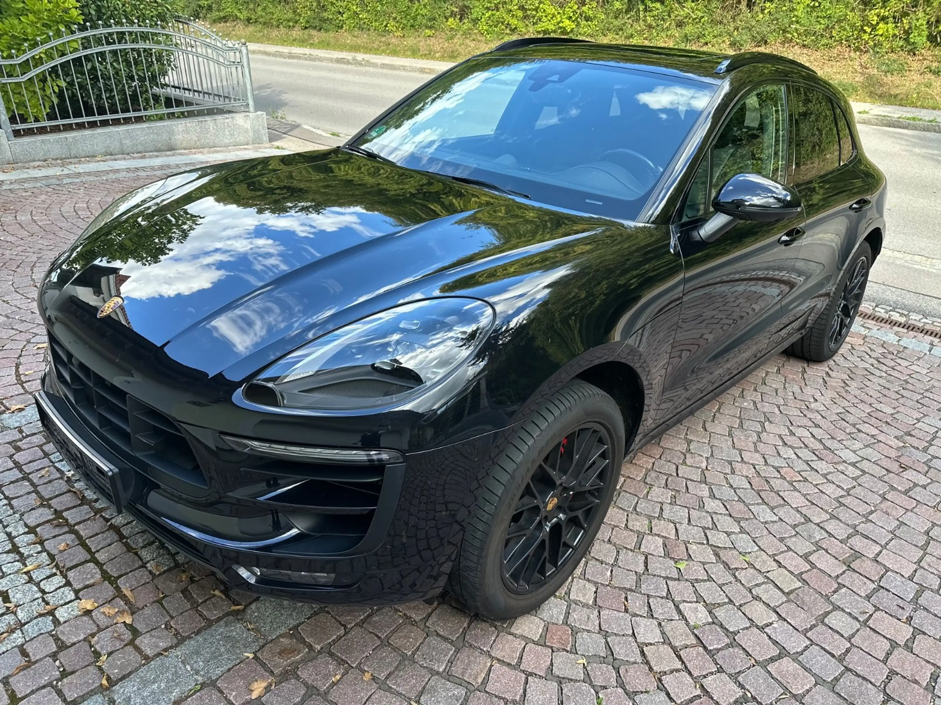 Porsche Macan GTS — photo 3