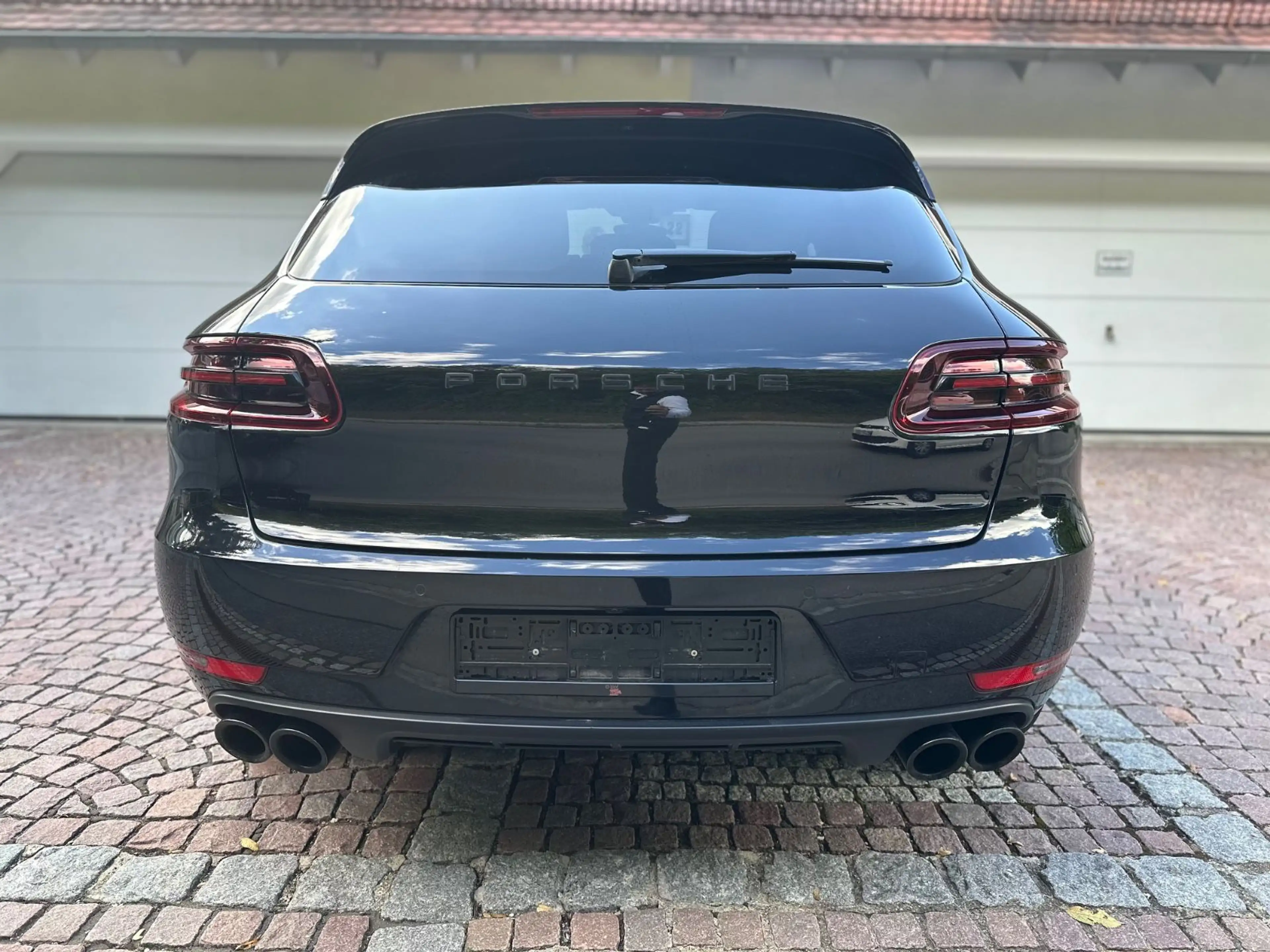 Porsche Macan GTS — photo 9