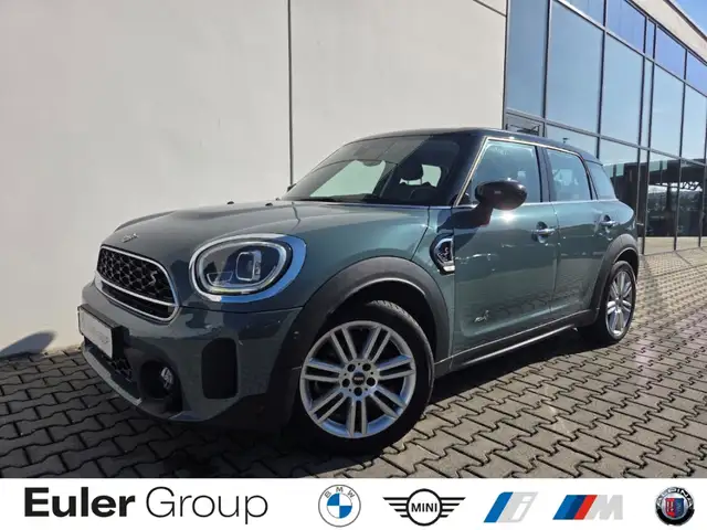 MINI Cooper SD Countryman A ClassicTrim SHZ LED Parkass NAV