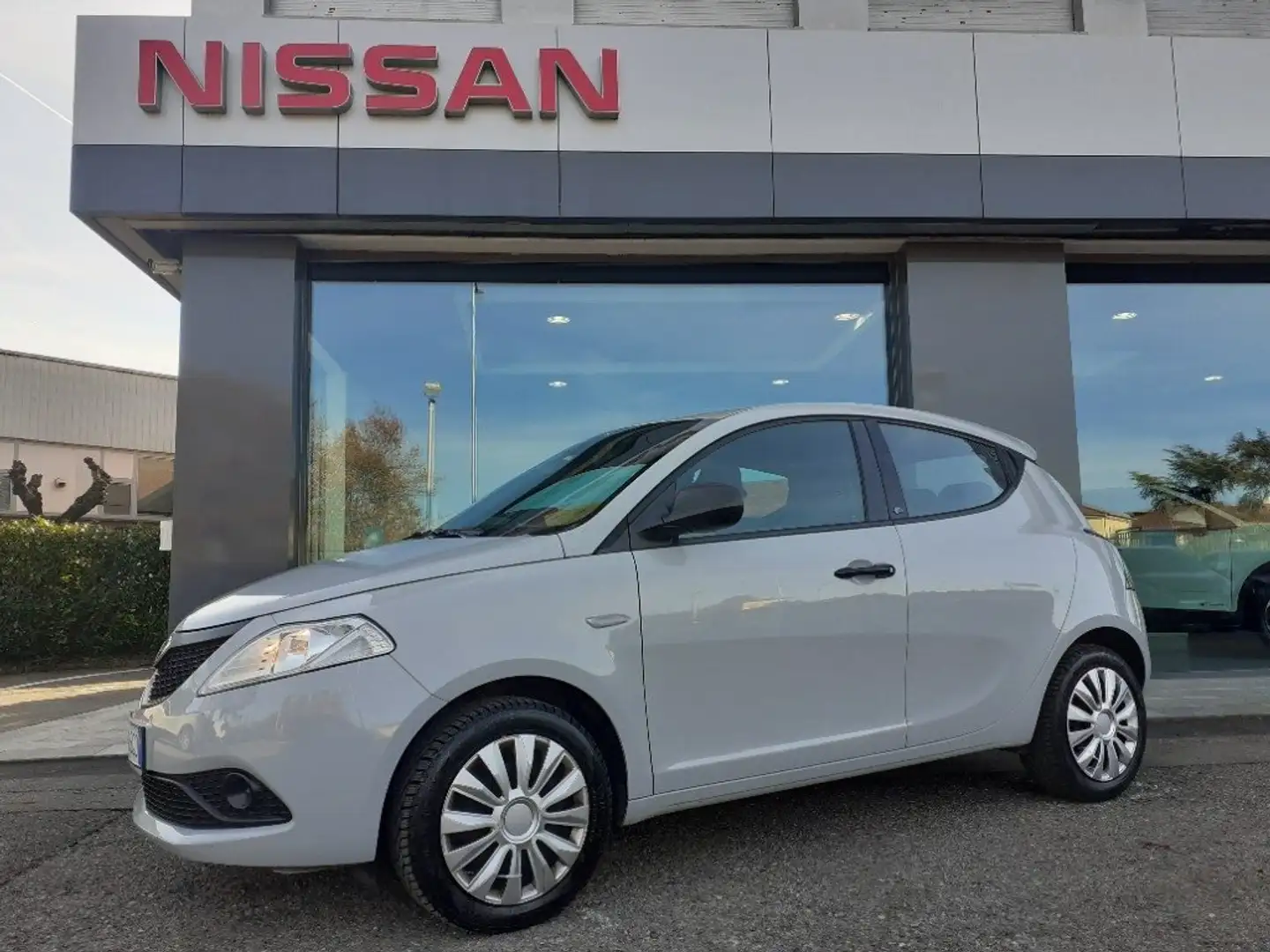 Lancia Ypsilon 1.2 69 CV 5P GPL PER NEOPAT-1°PROP-GARANZIA - 1