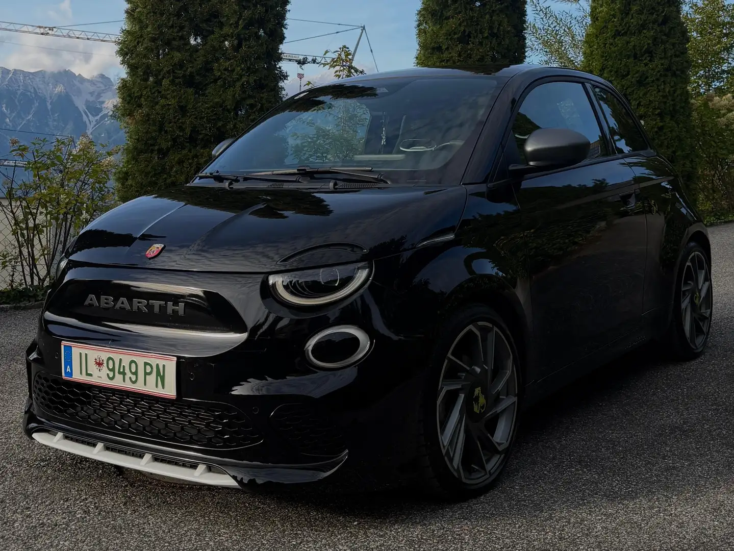 Abarth 500e Abarth 500e Scorpionissima Scorpionissima Schwarz - 2