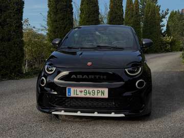 Abarth 500e Scorpionissima Scorpionissima