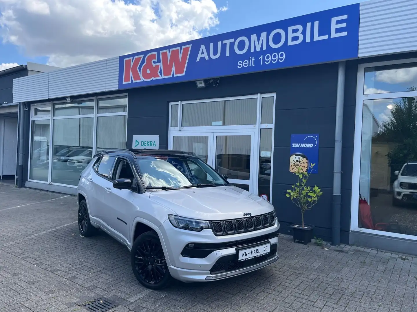 Jeep Compass S Plug-In Hybrid 4WD PANO NAVI+CAM Argent - 1