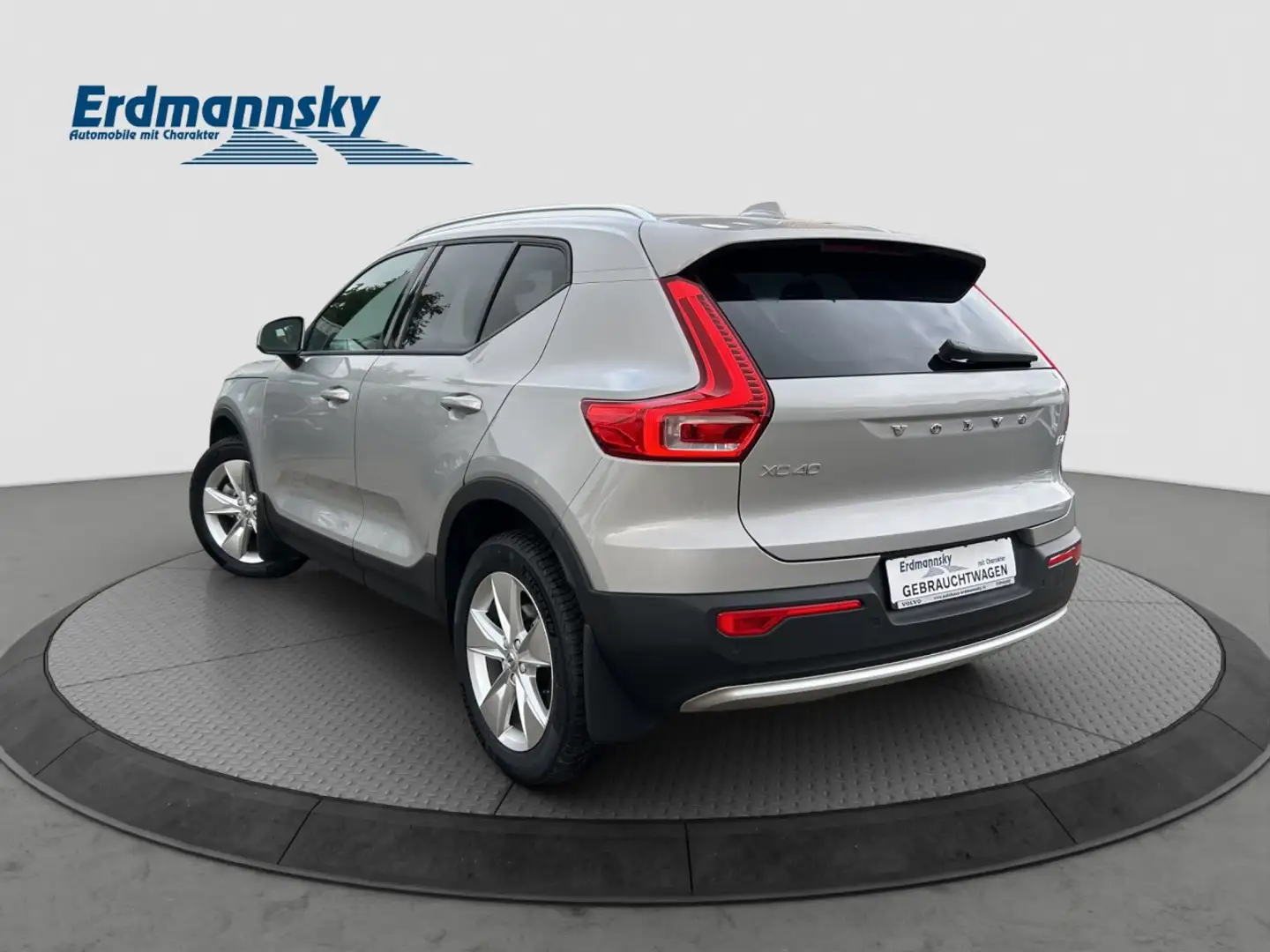 Volvo XC40 B4 Core/Navi/LED/AHK/Standhz/Kam/BLIS/el.HK Klima Silber - 2